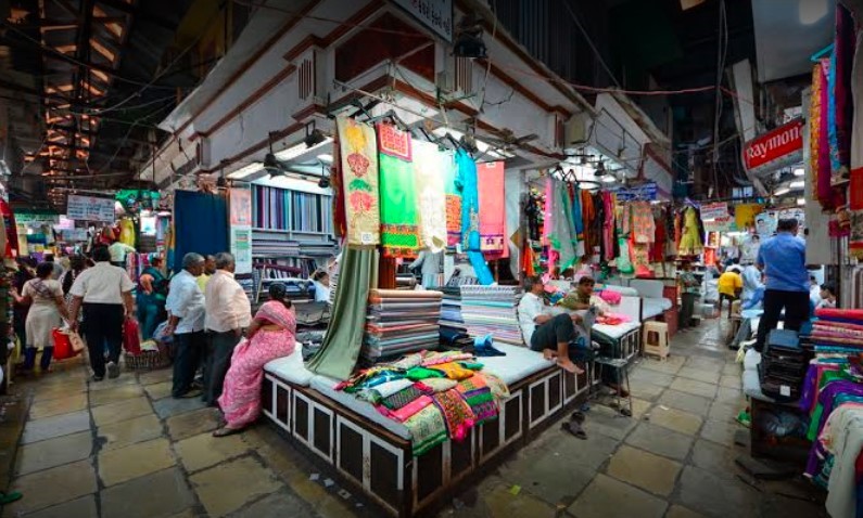Mangaldas Market and Mulji Jetha Market: Top 10 markets to visit in Mumbai during Navratri and Diwali