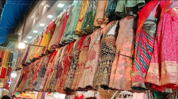 Natraj Market : Top 10 markets to visit in Mumbai during Navratri and Diwali