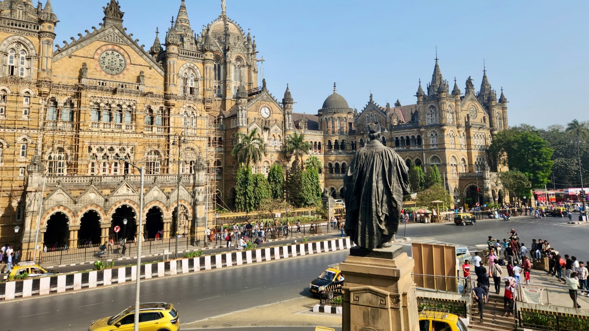 Uncovering Mumbai's Rich History: Landmarks You Must See